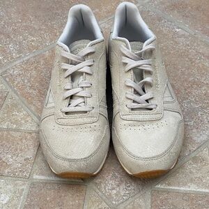 Reebok Beige Casual Sneakers